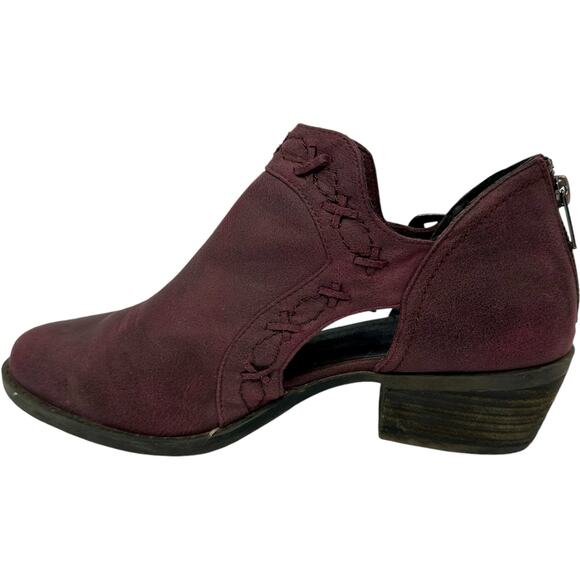 Not Rated Ankle Booties Womens 9 Burgundy Cutout Faux Leather Whimisgoth - Picture 3 of 15